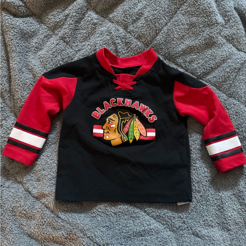NHL Blackhawks Kids Jersey - Black and Red